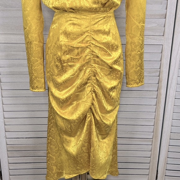 WAYF Ronni Ruched Long Sleeve Midi Dress Yellow Jacquard Snake Print-XS - Picture 3 of 7